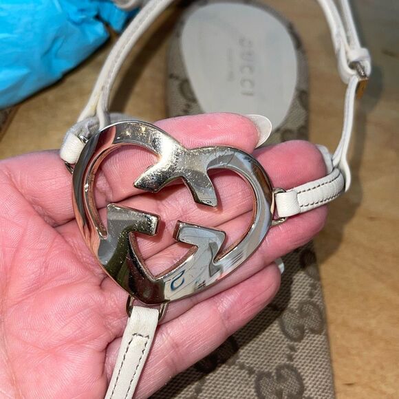GUCCI Double G Heart Monogram T-Strap Flat Sandals Size 39 US 8.5 Neutral - Picture 8 of 11